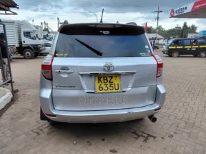 Toyota Vanguard 2009 Silver