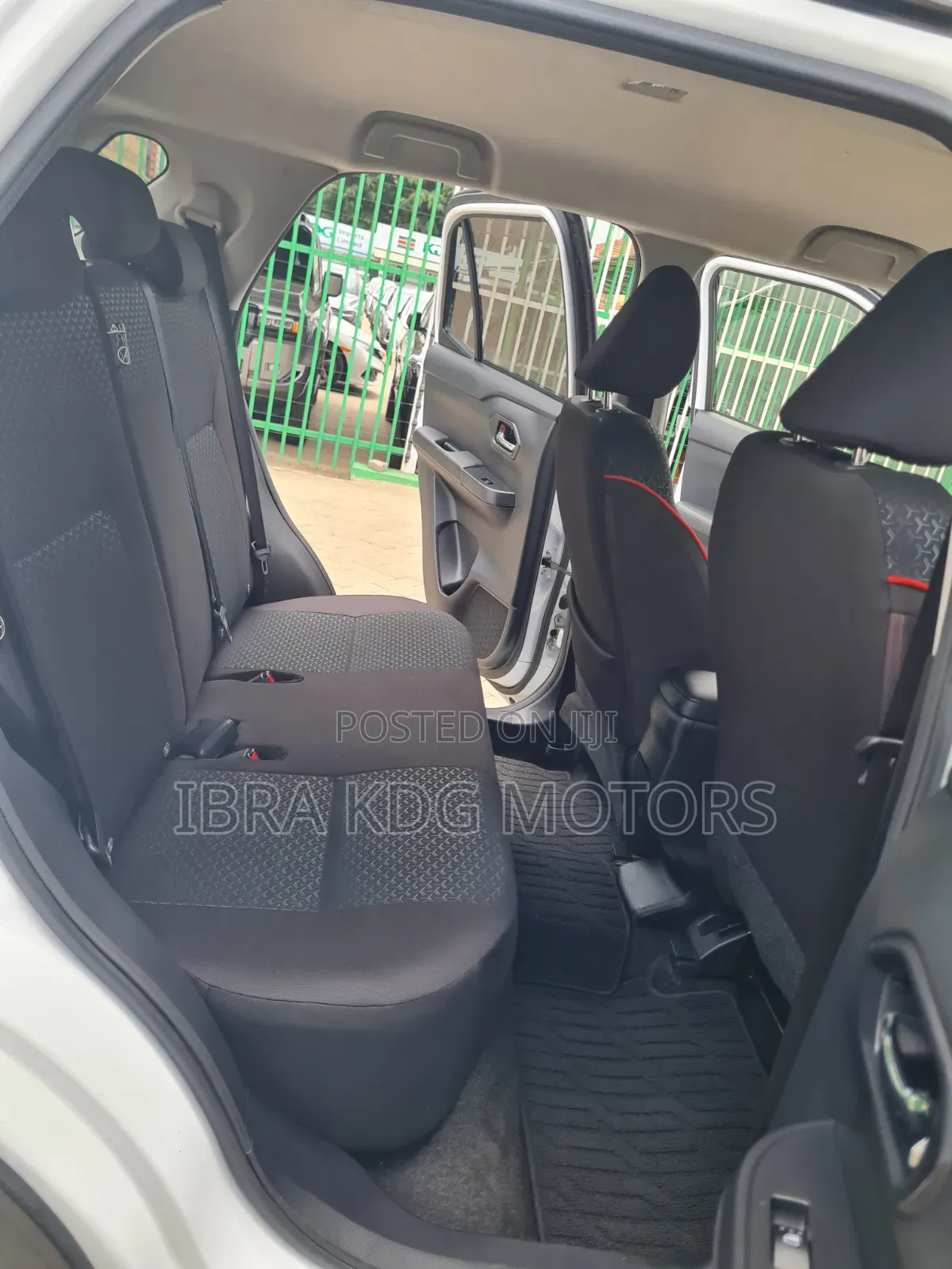 Daihatsu Rocky 2019 White