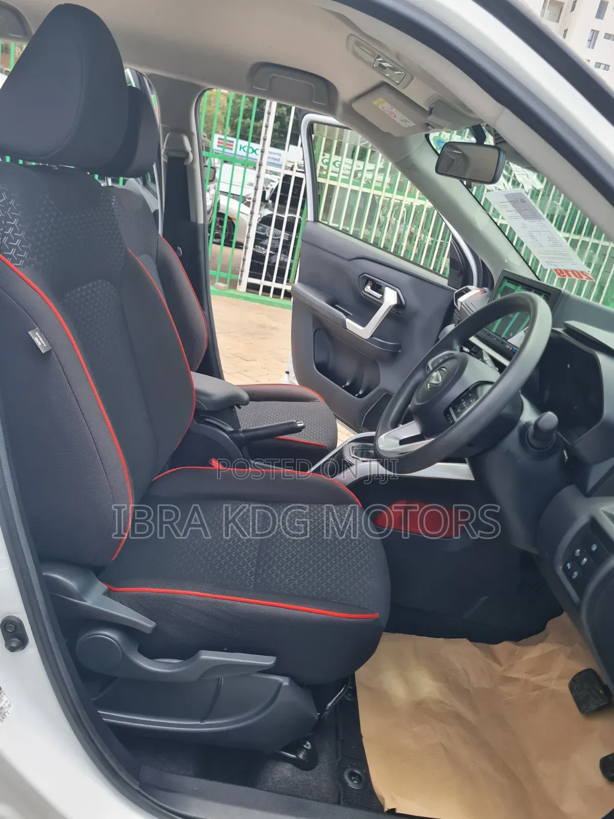 Daihatsu Rocky 2019 White