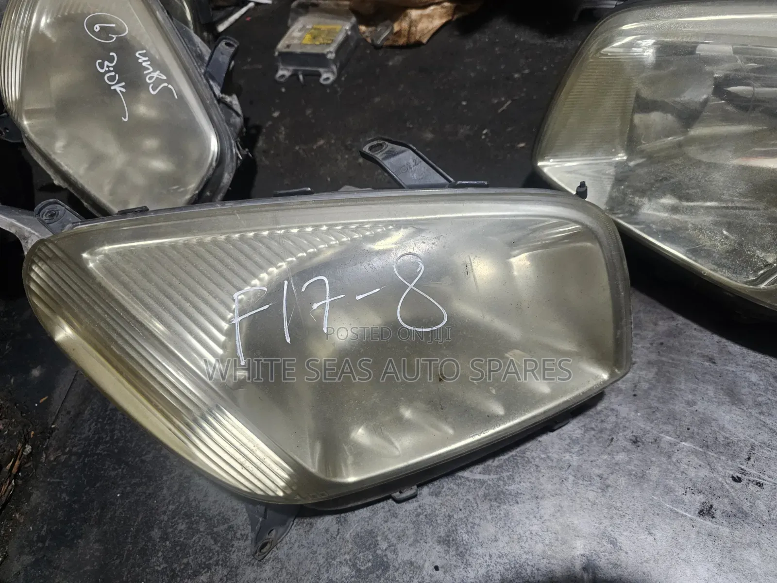 Rav 4 2002 Headlight