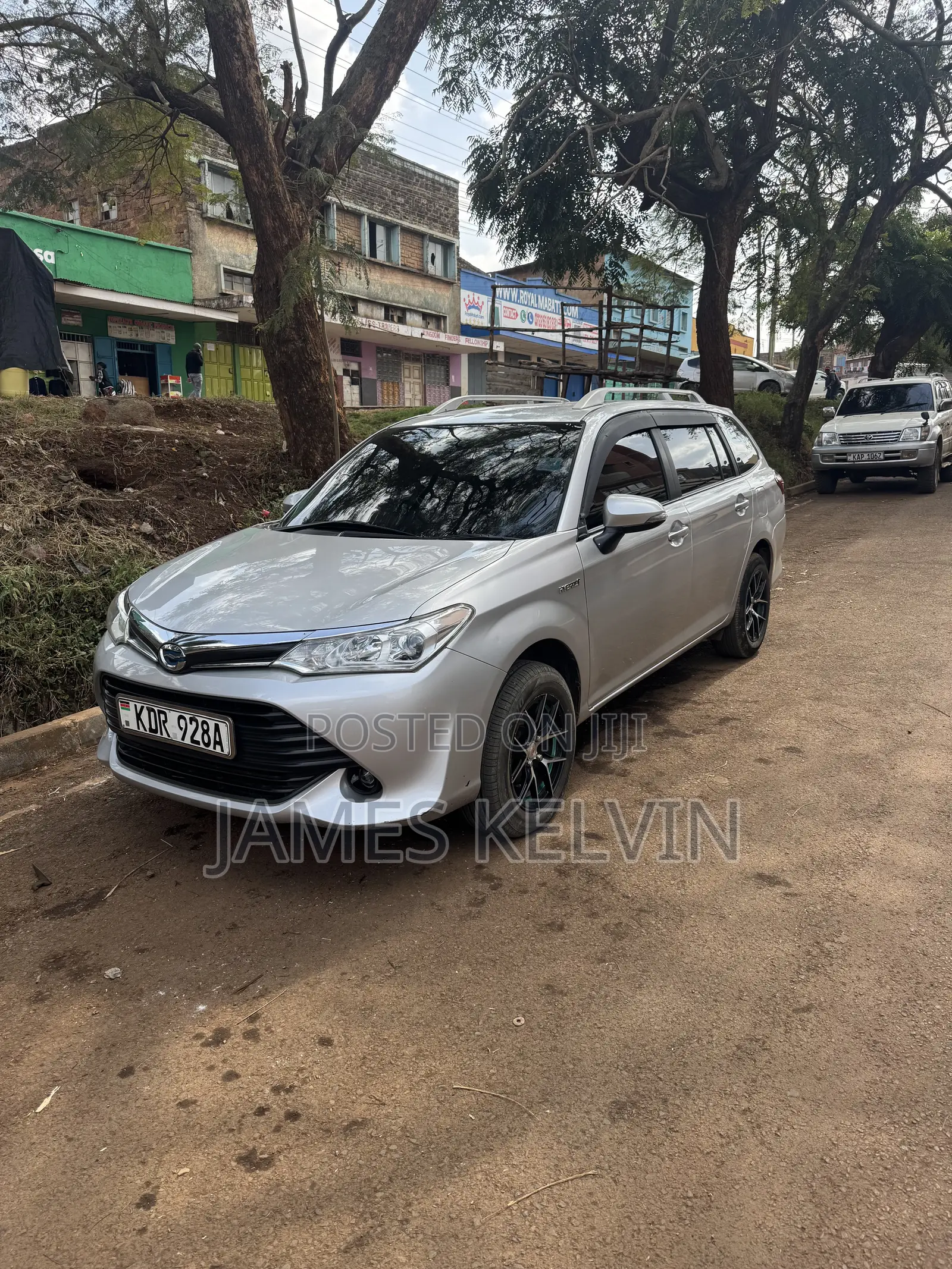 Toyota Corolla Fielder 2017 Silver
