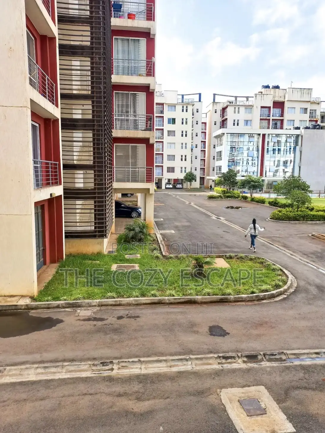 The Cozy Escape at Racecourse Gardens Apartments