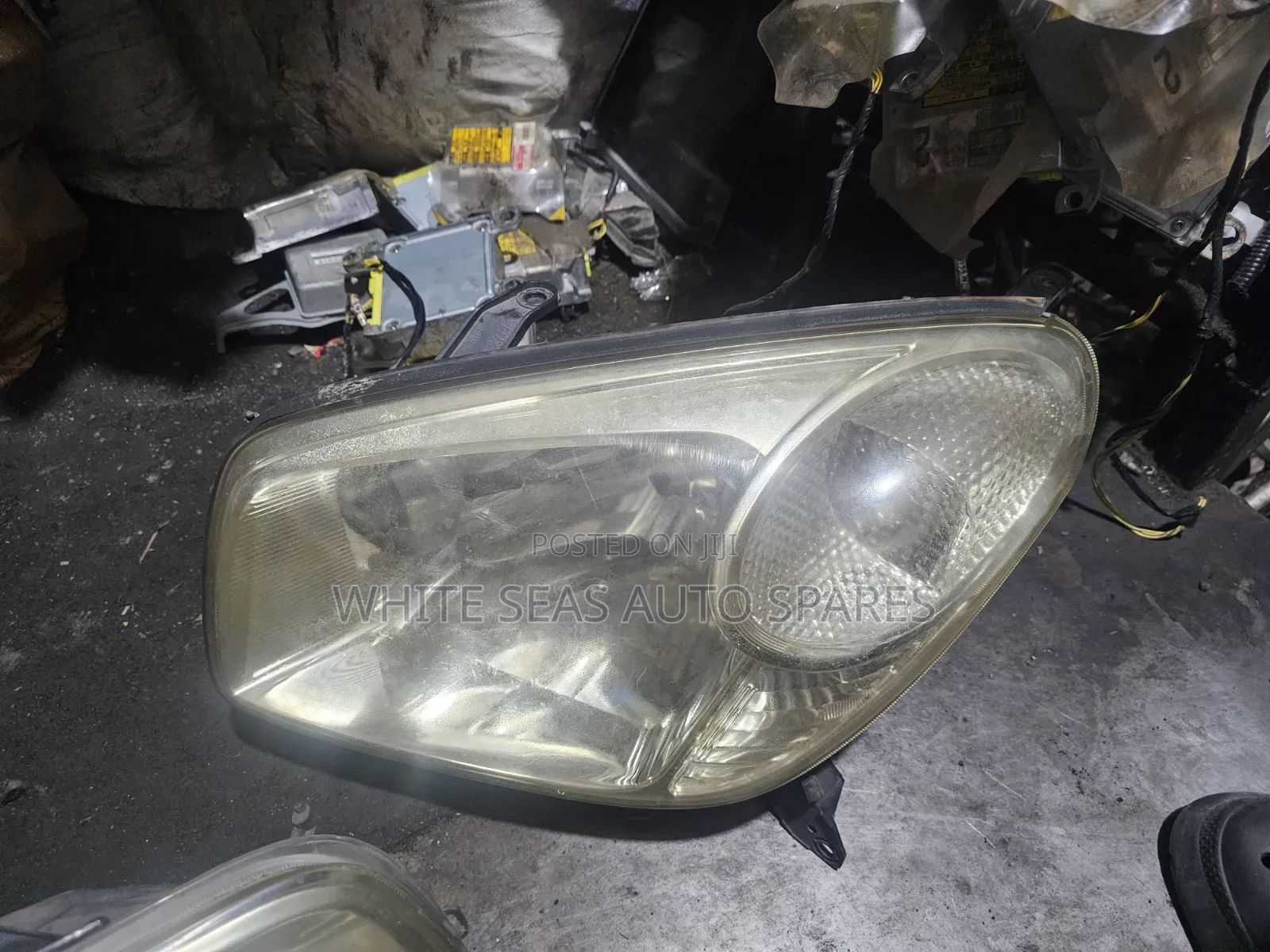 Rav 4 2005 Headlight