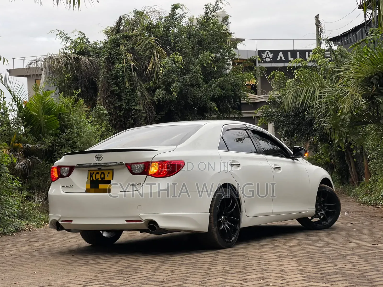 Toyota Mark X 2011 White
