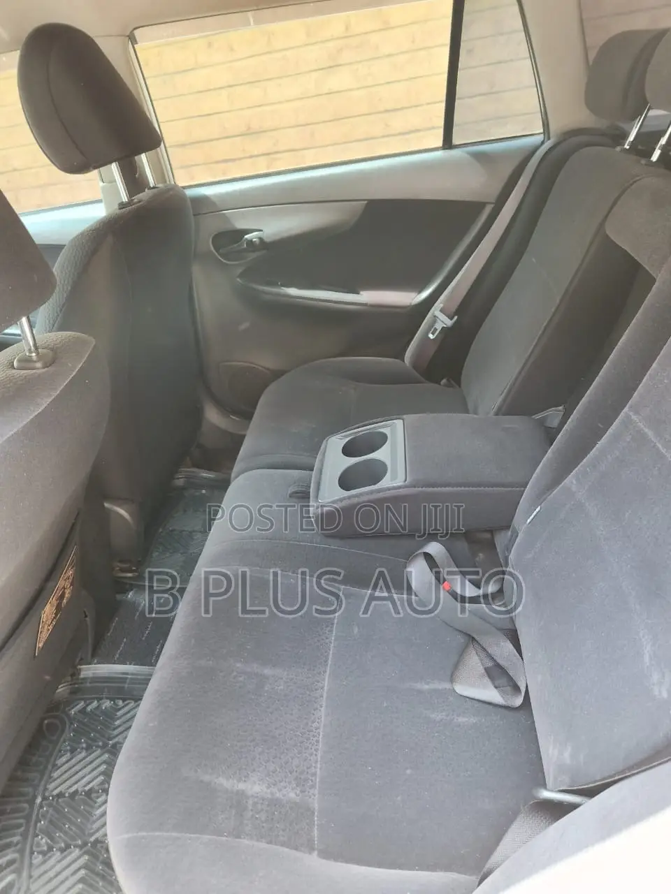 Toyota Corolla Fielder 2010 Silver
