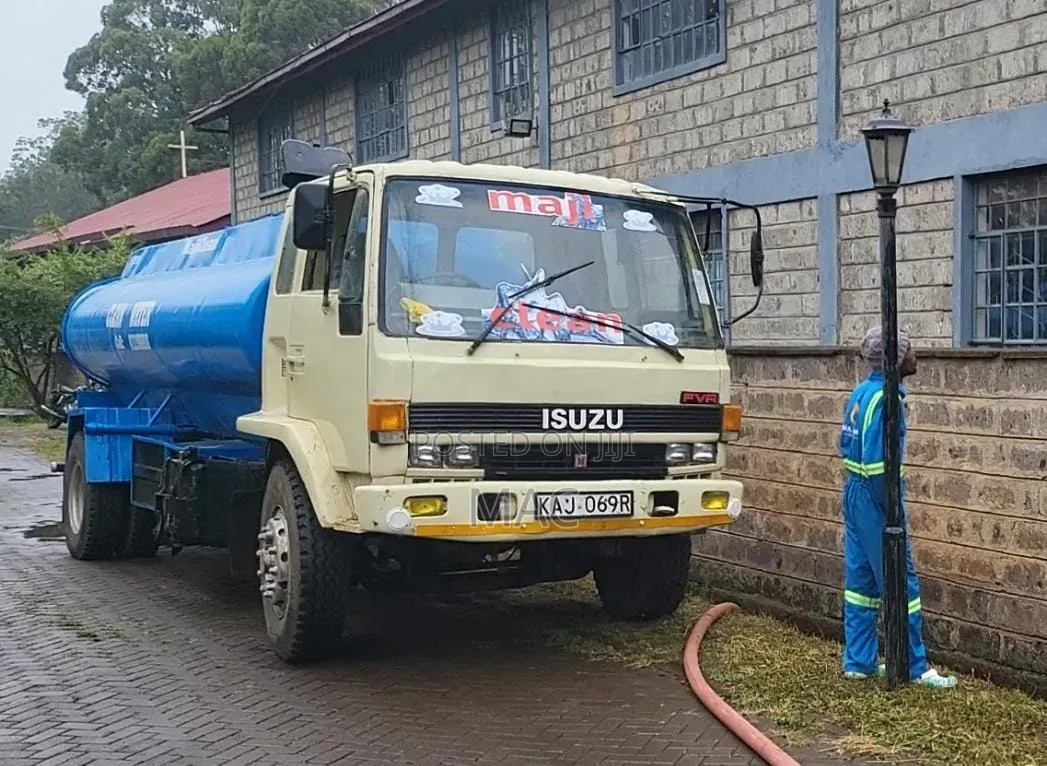 Isuzu FVR Water Tanker for Sale