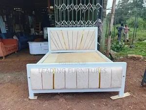 Cream Mocket Bed 5x6 + Gold