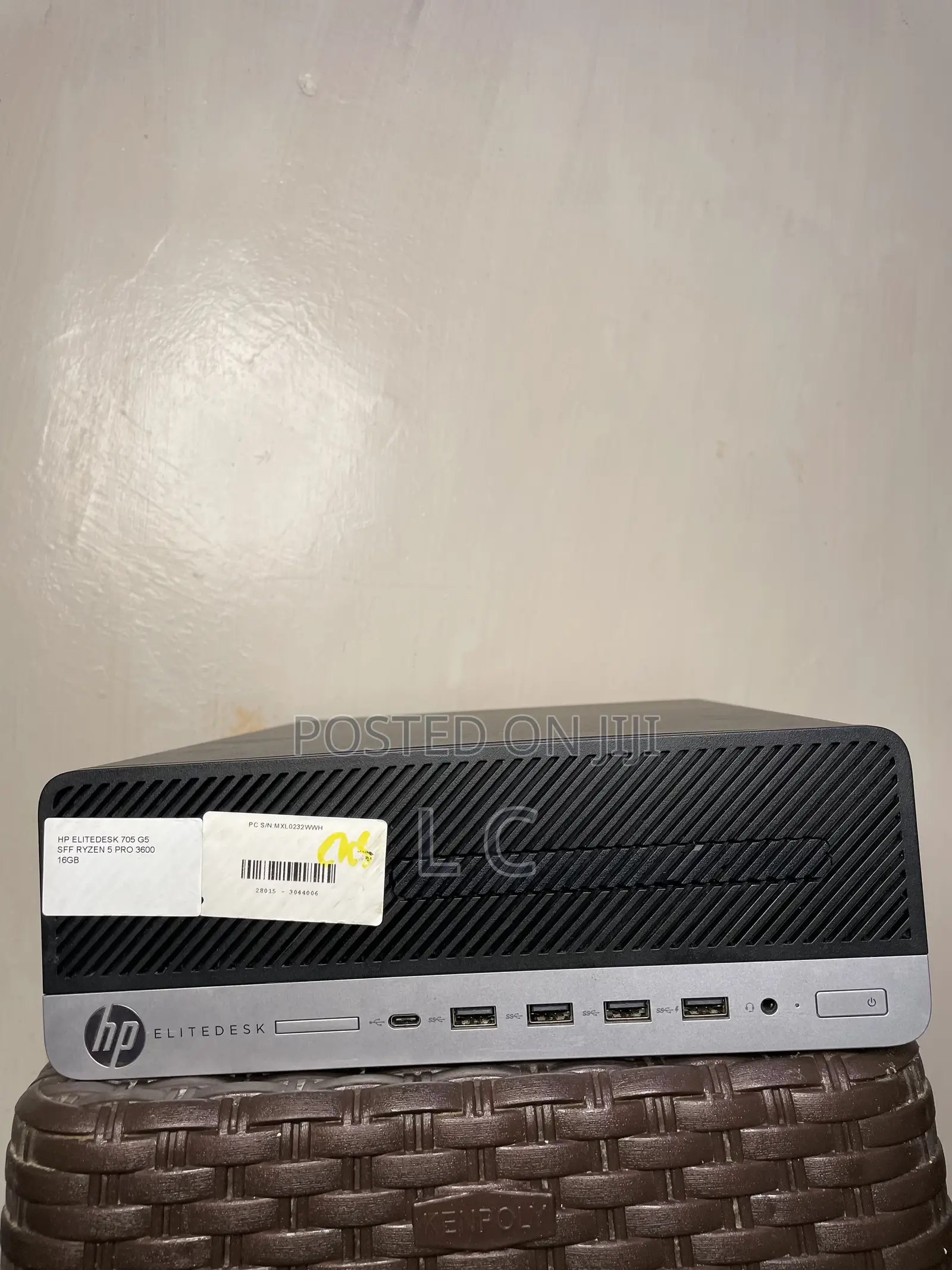 Desktop Computer HP EliteDesk 705 16GB AMD Ryzen 5 SSD 500GB