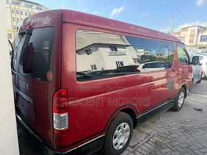 Toyota HiAce 2019 Red