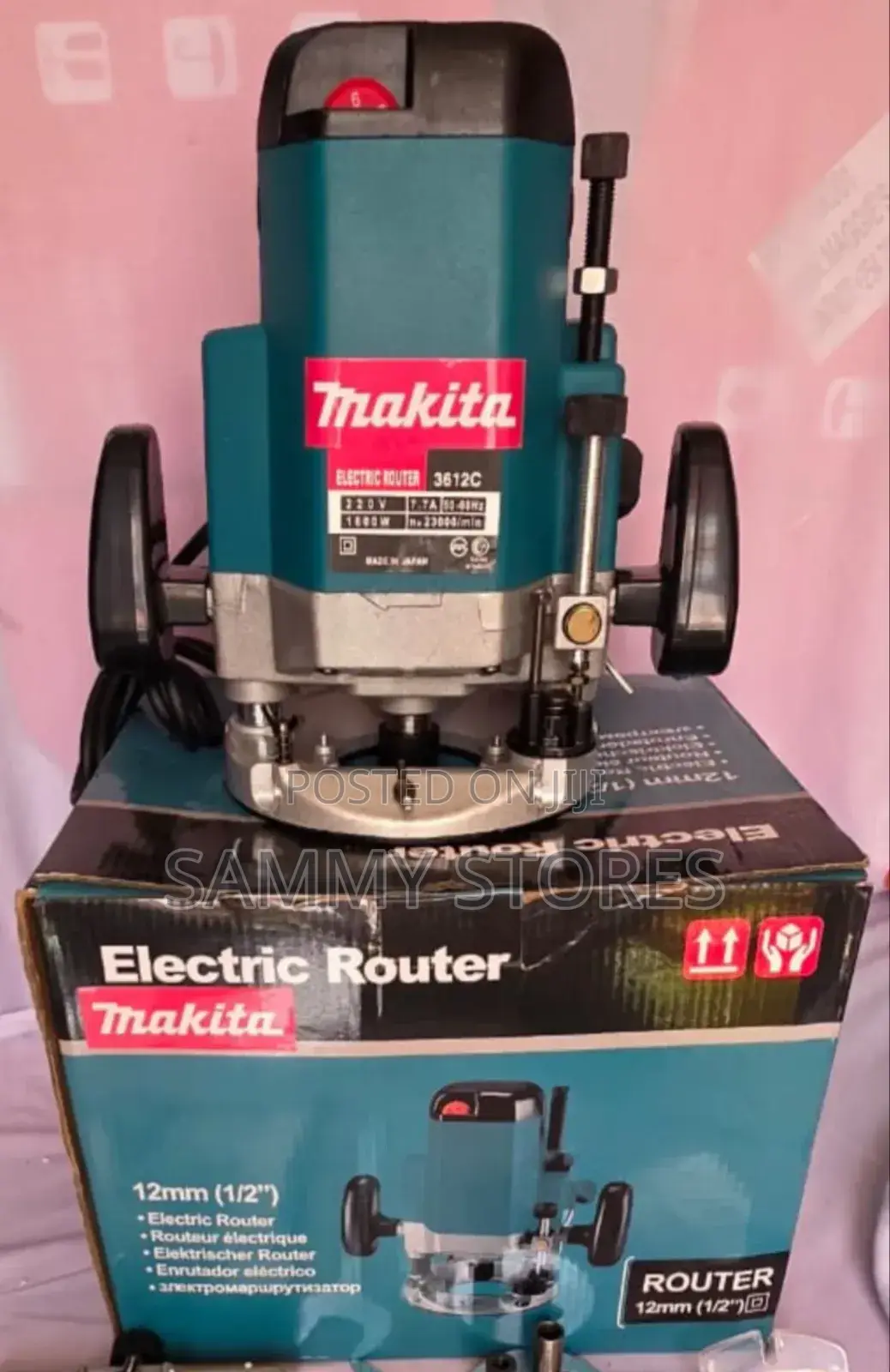 Makita Professional Electric Router