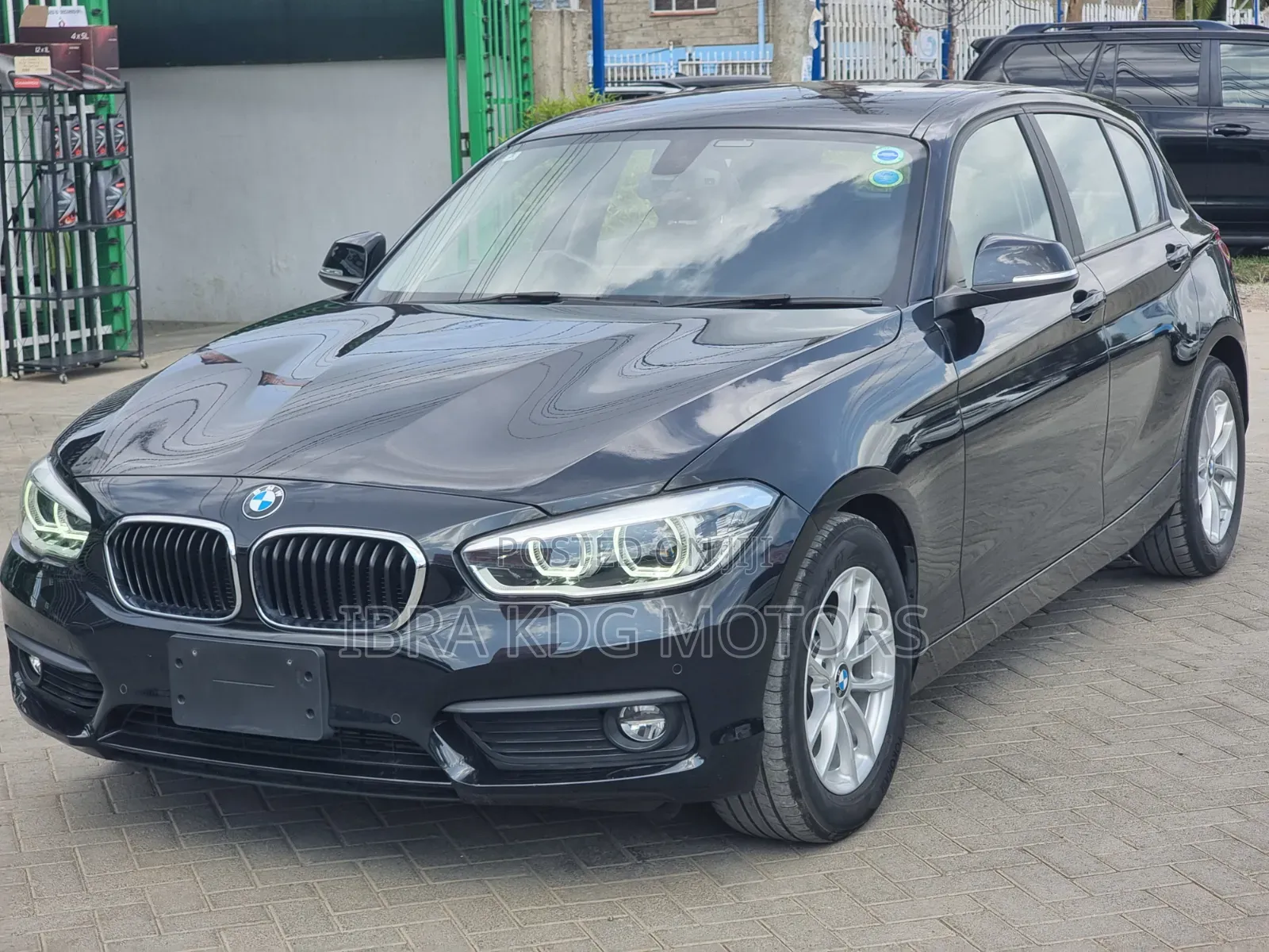 BMW 118i 2018 Black
