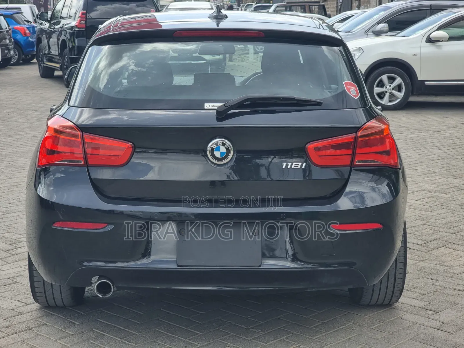 BMW 118i 2018 Black