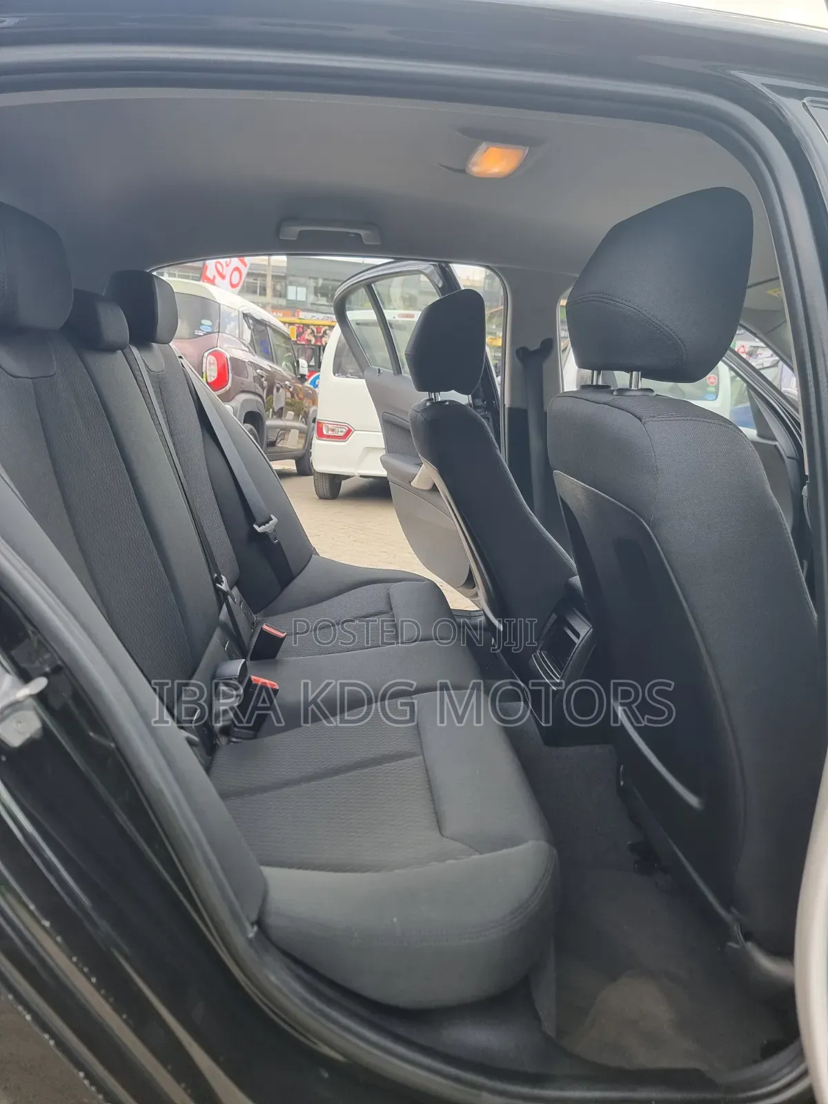 BMW 118i 2018 Black