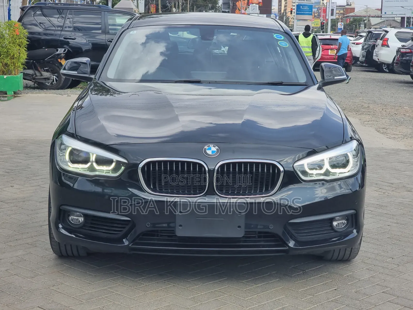 BMW 118i 2018 Black