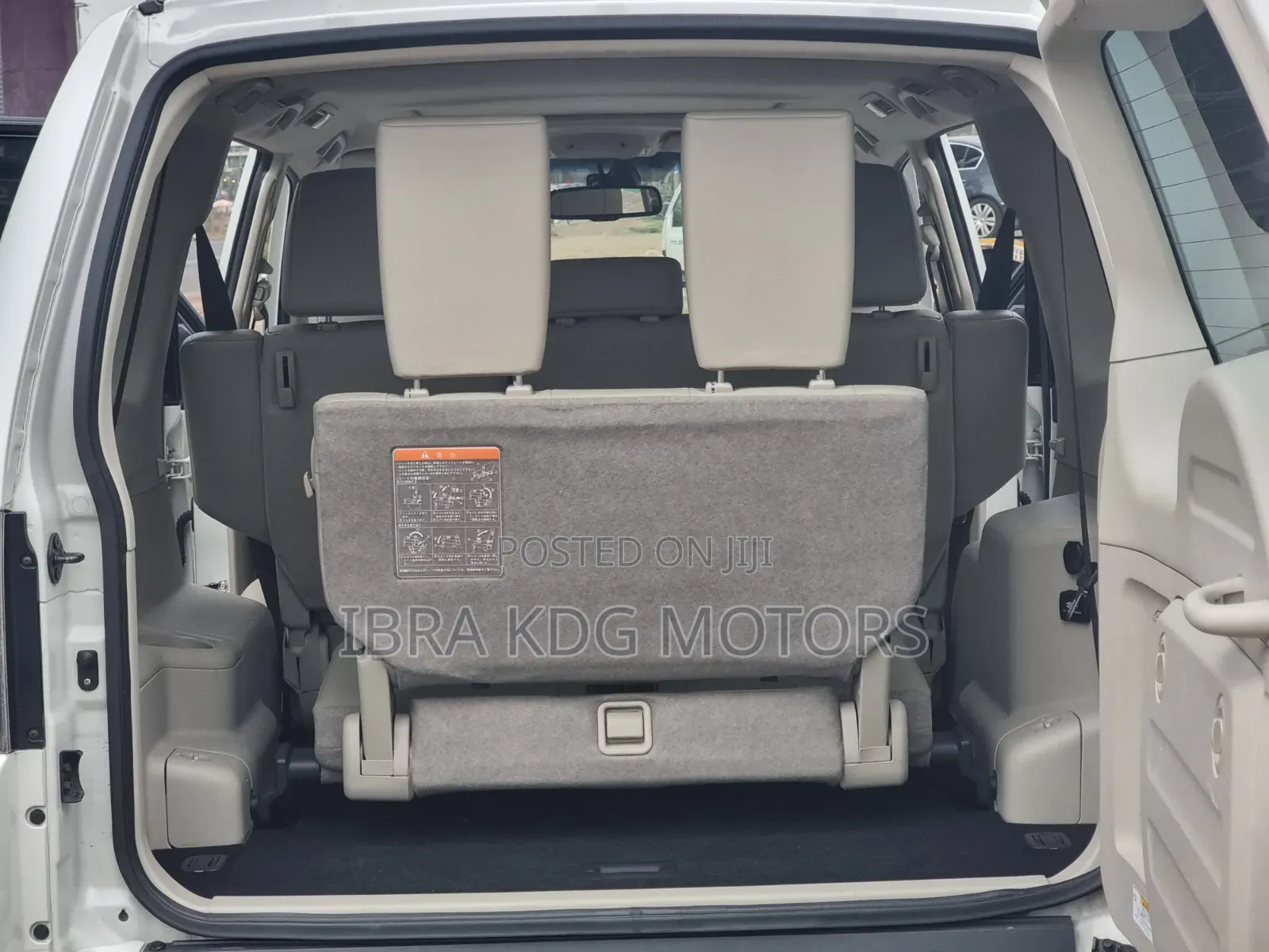 Mitsubishi Pajero 2019 White
