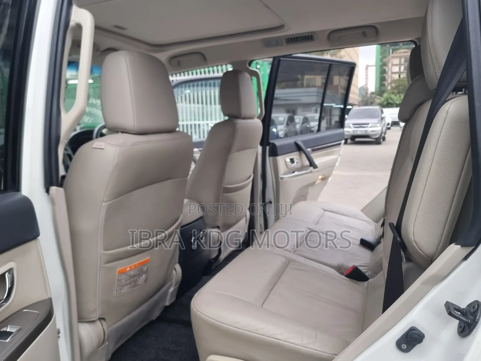 Mitsubishi Pajero 2019 White