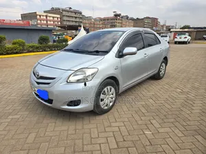 Toyota Belta 2007 Silver