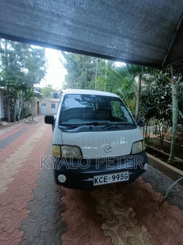 Mazda Bongo 2017 White - thumbnail 2