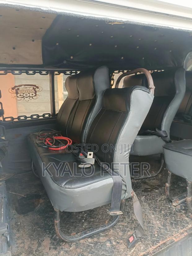 Mazda Bongo 2017 White - thumbnail 6