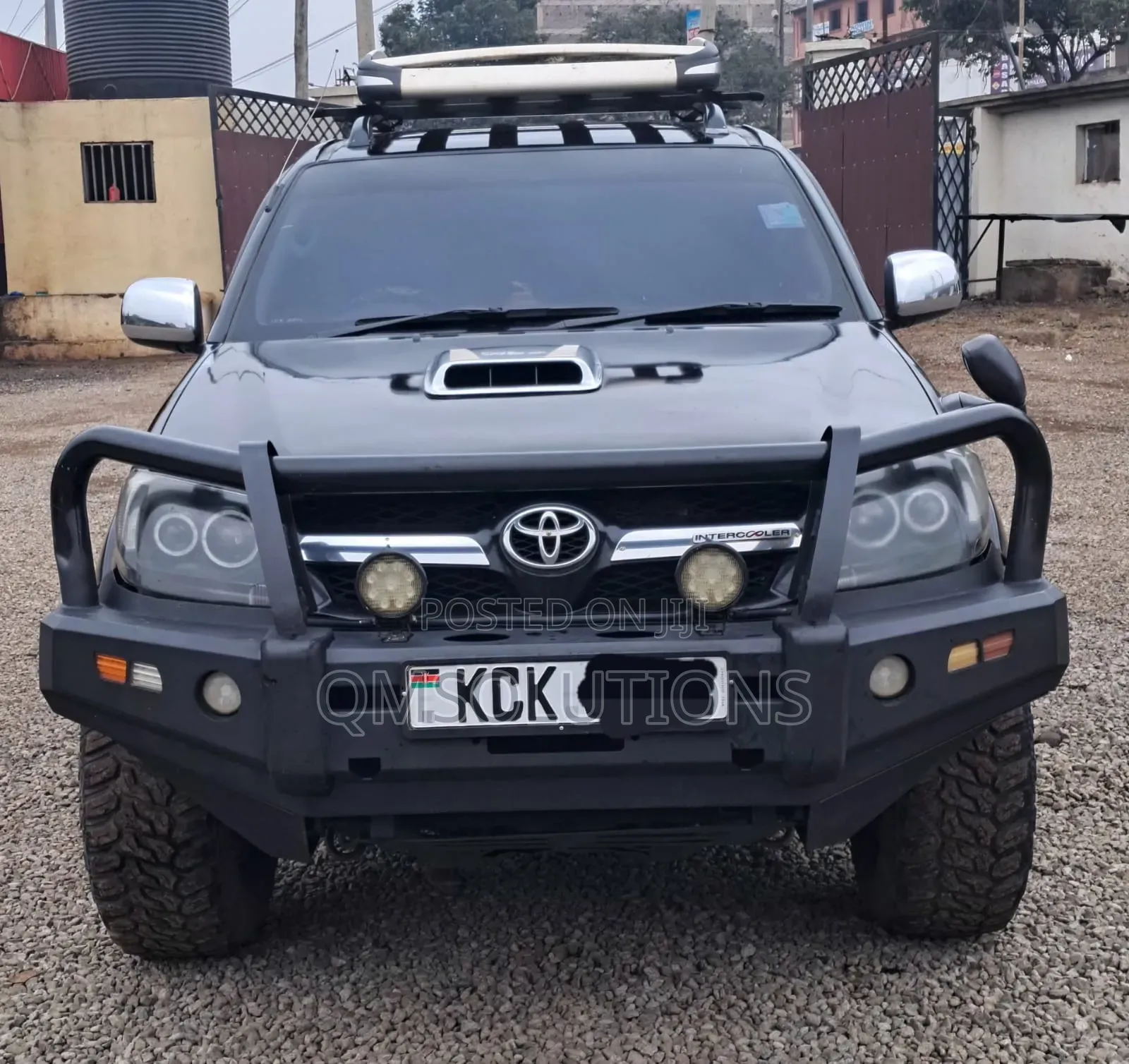 Toyota Hilux 2010 Black