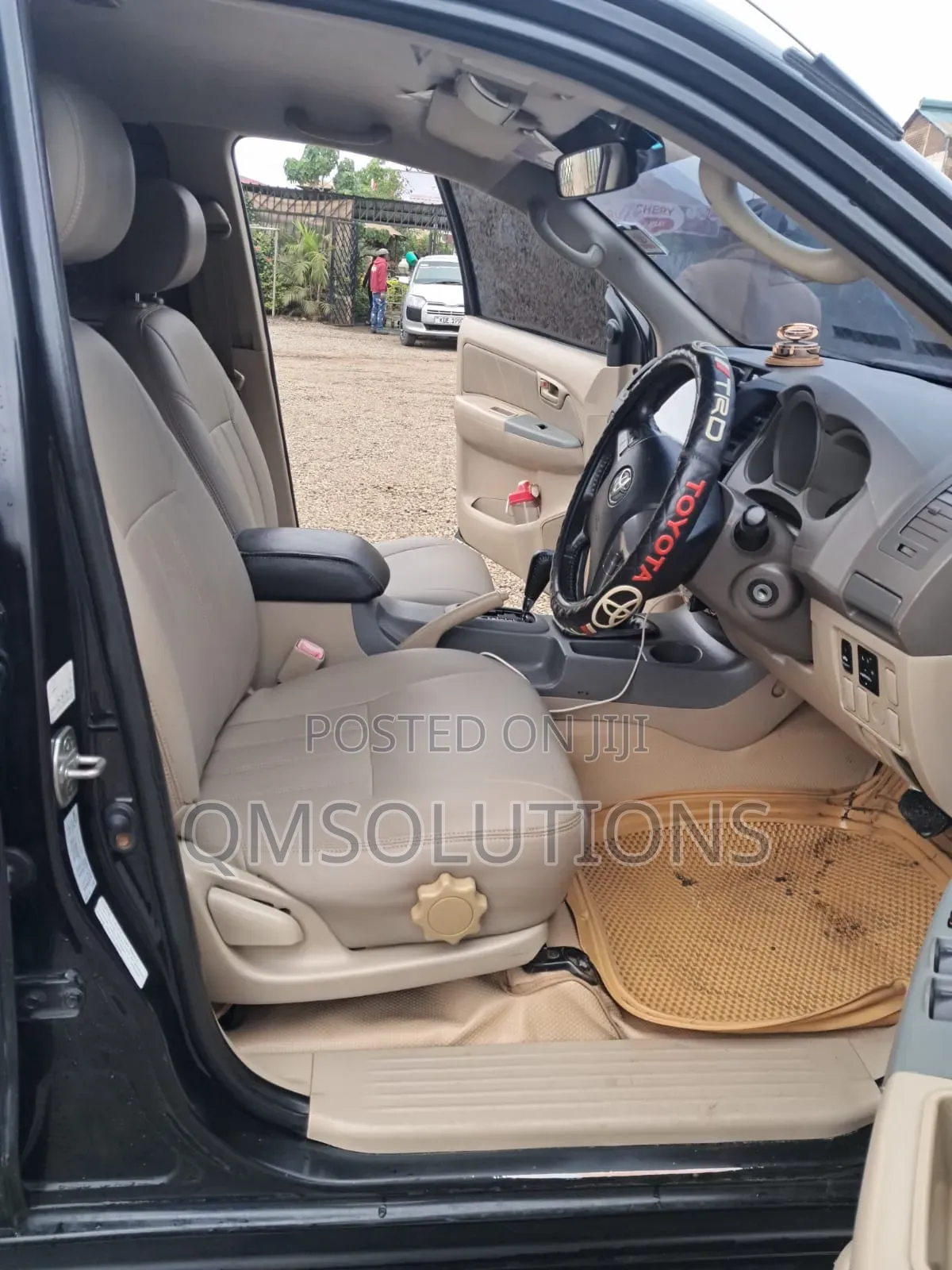 Toyota Hilux 2010 Black