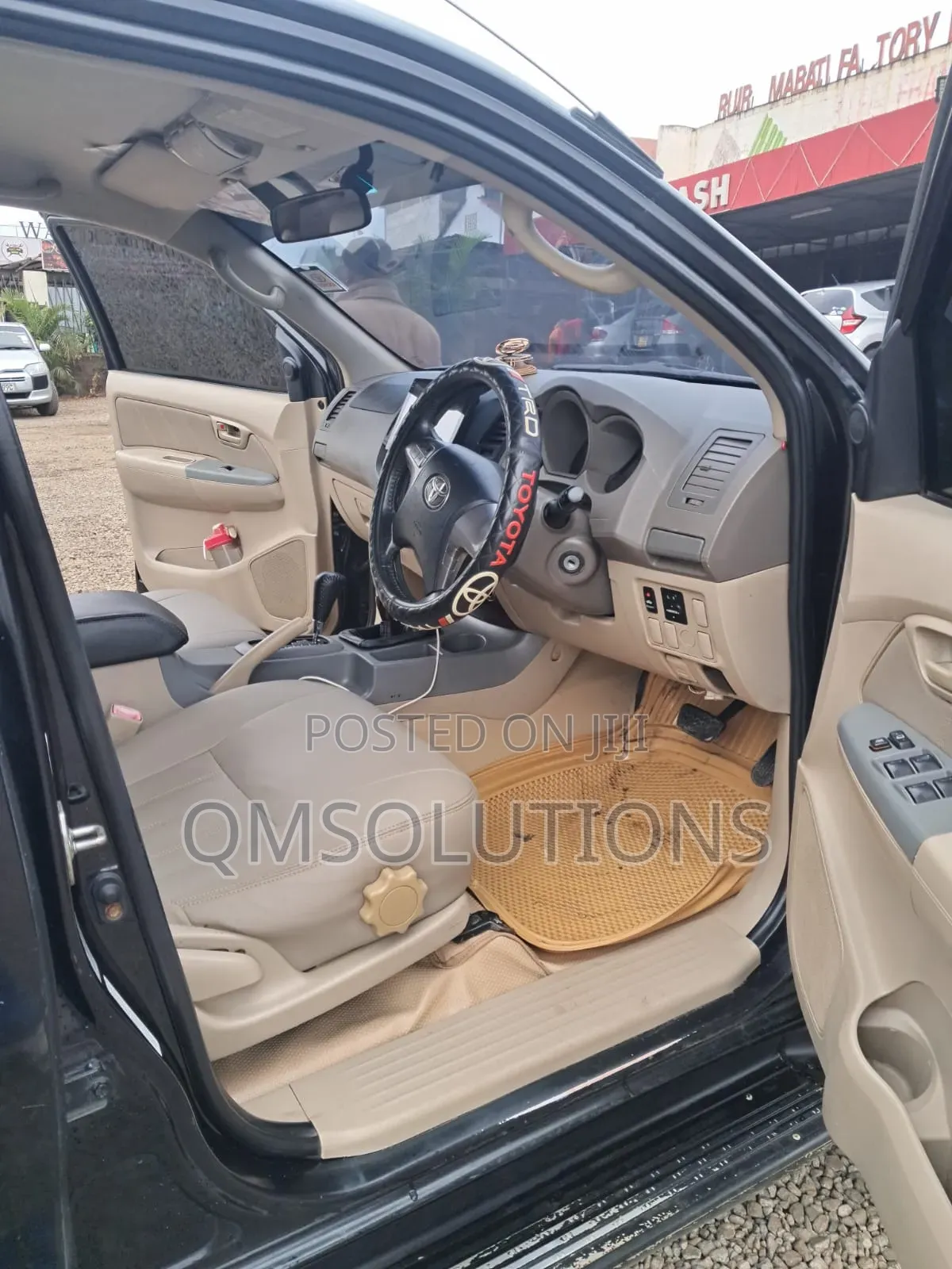 Toyota Hilux 2010 Black