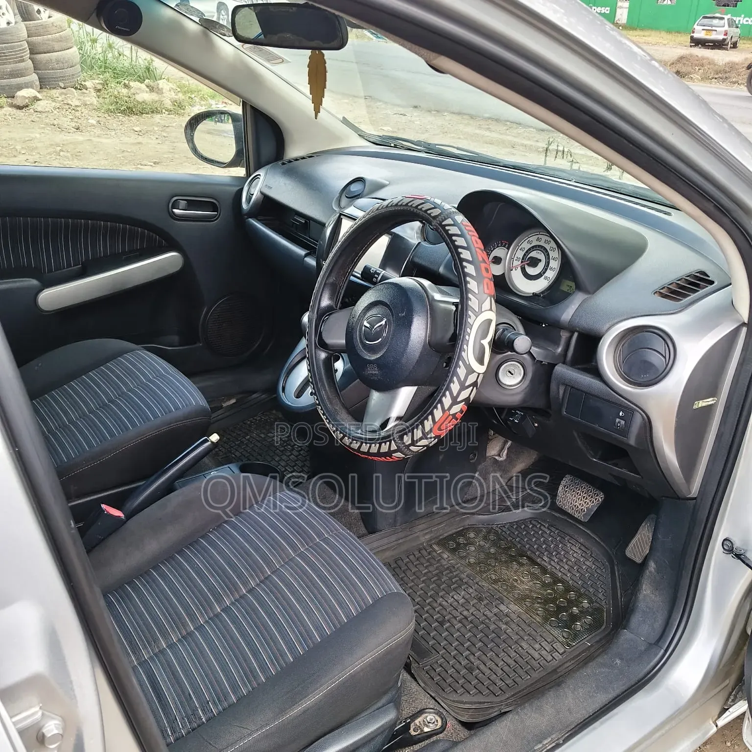 Mazda Demio 2011 Silver
