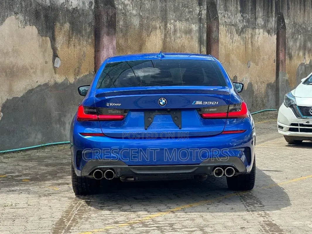 BMW 320i 2019 Blue