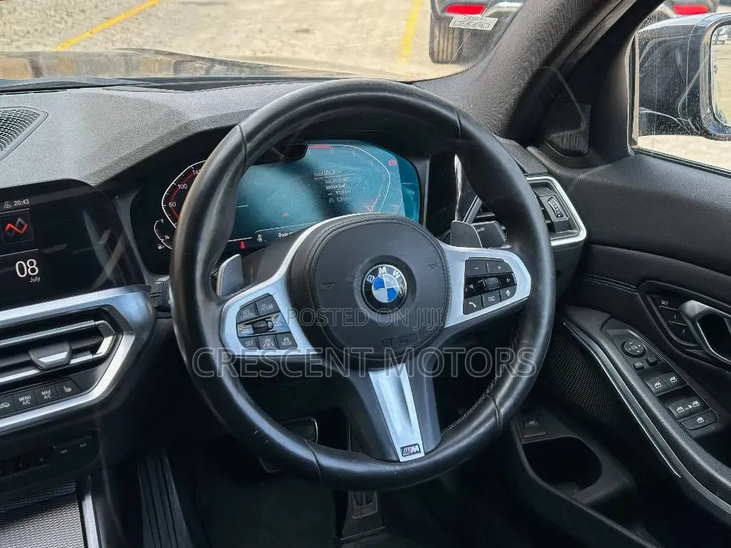 BMW 320i 2019 Blue