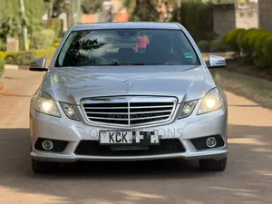 Mercedes-Benz E300 2009 White