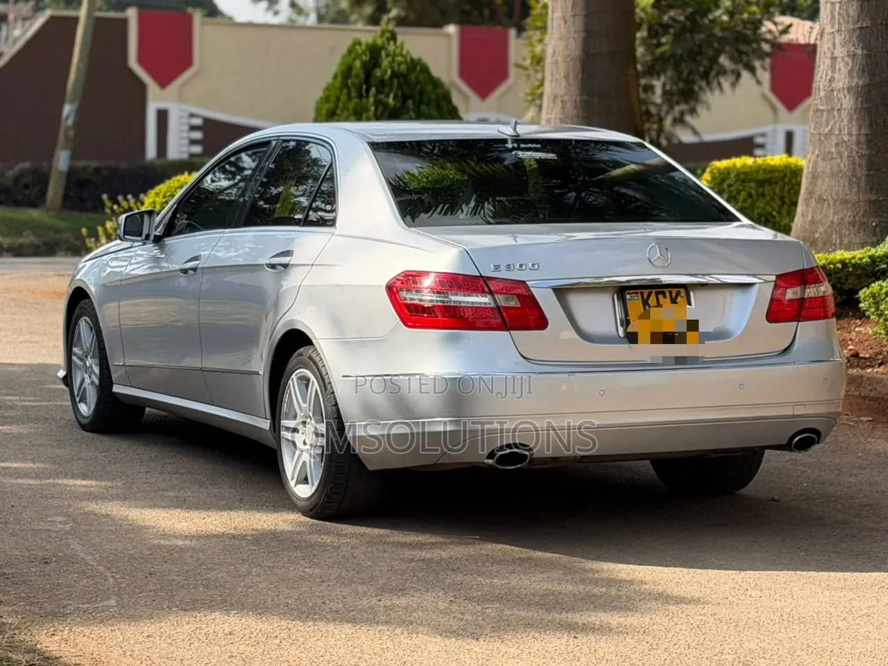 Mercedes-Benz E300 2009 White