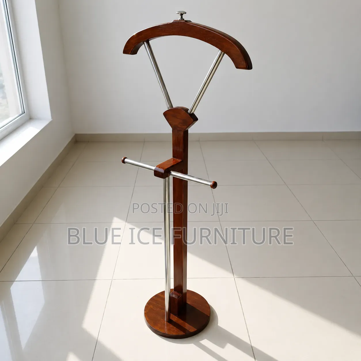 Comfort Suit Wooded Coat Hanger