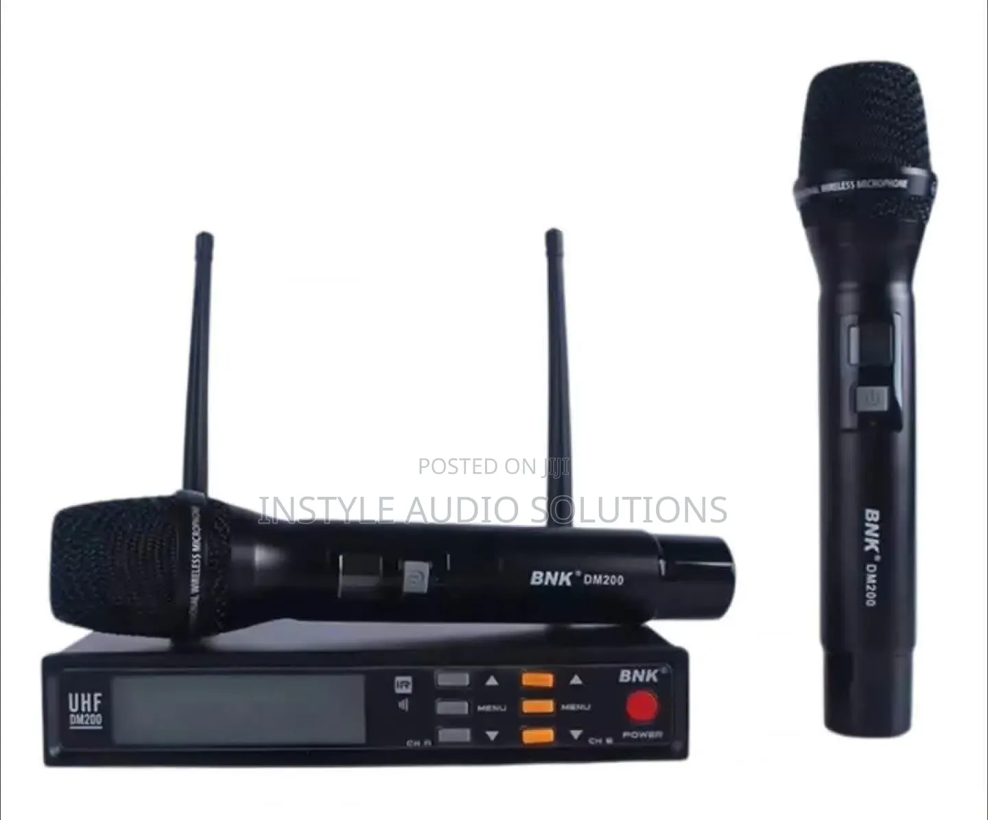 BNK Digital Wireless Dual Microphone 100 Meters Frequency Range