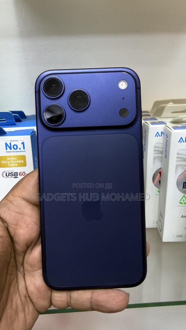 Apple iPhone 17 Pro Max 512 GB Blue - main view