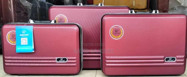 3-in-1 Hard Shell Briefcase Set Durable and Stylish Briefcase - thumbnail 2
