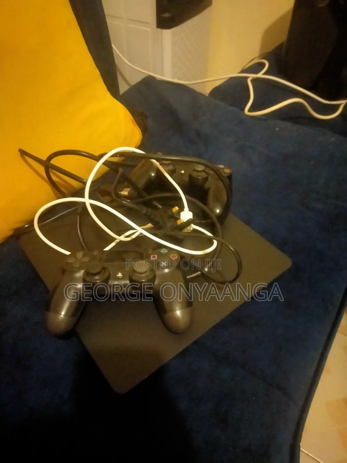Ps 4 Console and Pads