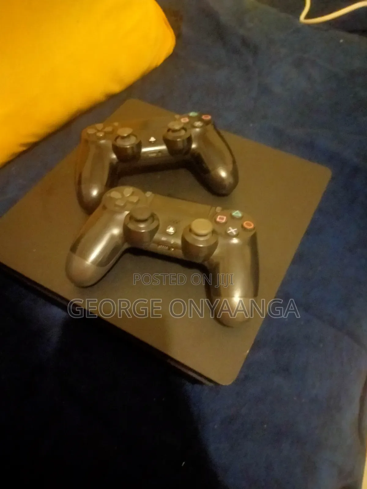 Ps 4 Console and Pads