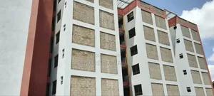1bdrm Apartment in Gateway Mall Area for sale