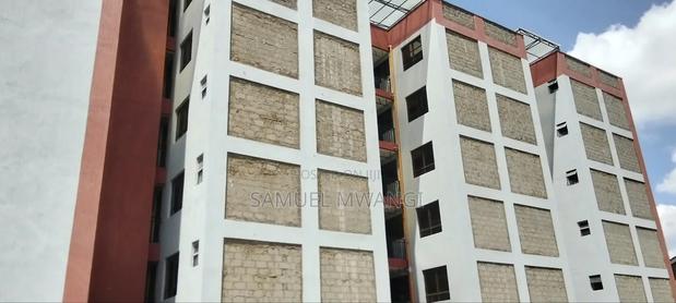 1bdrm Apartment in Gateway Mall Area for sale - thumbnail 3