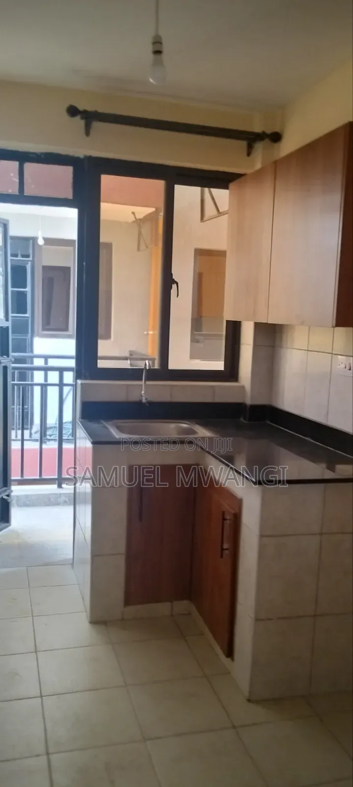 1bdrm Apartment in Gateway Mall Area for sale