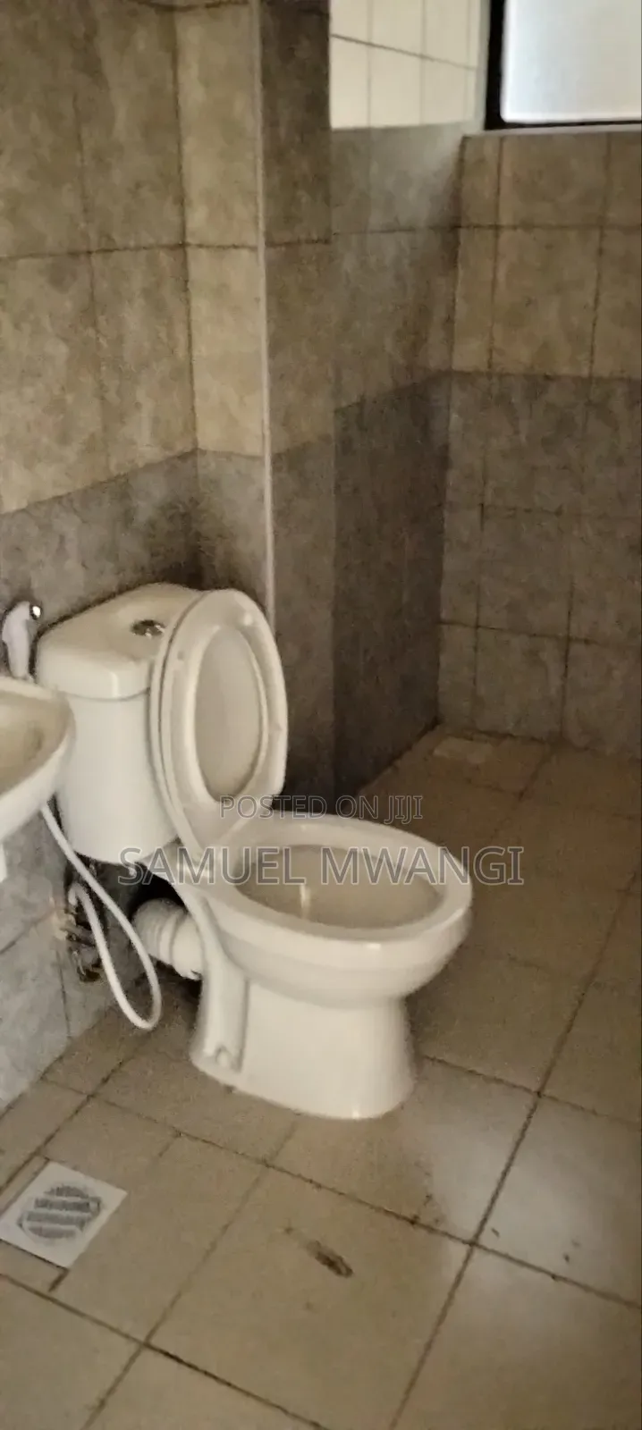 1bdrm Apartment in Gateway Mall Area for sale