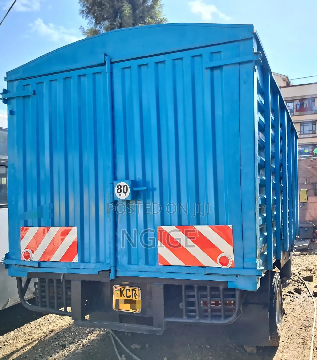 NPR Isuzu Lorry