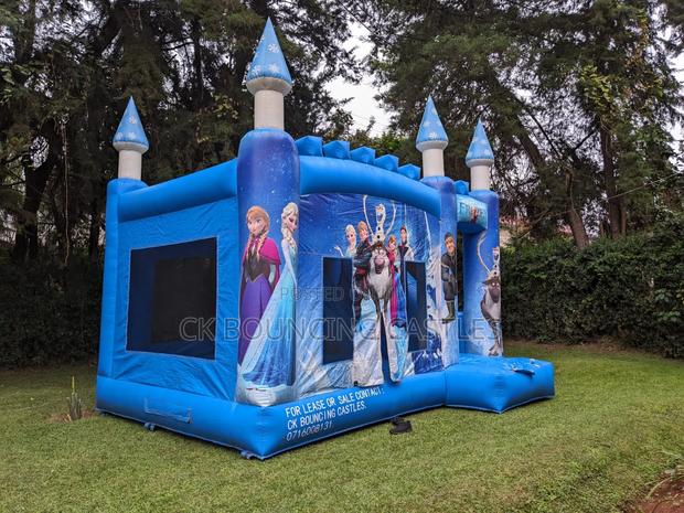Frozen Medium Size Bouncing Castle on Quick Sale - thumbnail 3
