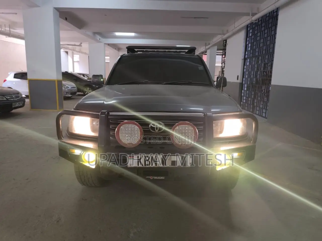 Toyota Land Cruiser 2003 Gray