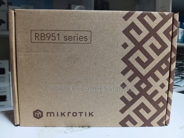 Mikrotik Rb951 Series Networking Device. - main view