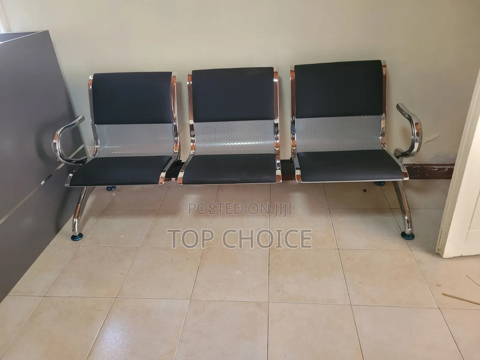 Reception Waiting Chairs : Black Link Chair 3 - Seater
