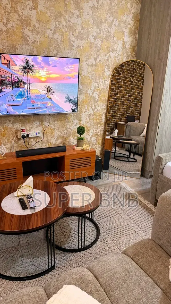 Ruaka
 Airbnb Studio Next to Quickmart, Banana Road