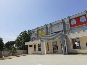 Ruaka
 Airbnb Studio Next to Quickmart, Banana Road