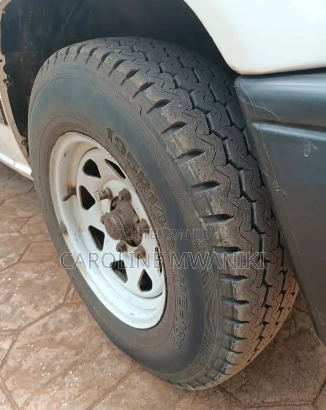 Mitsubishi L200 2001 White