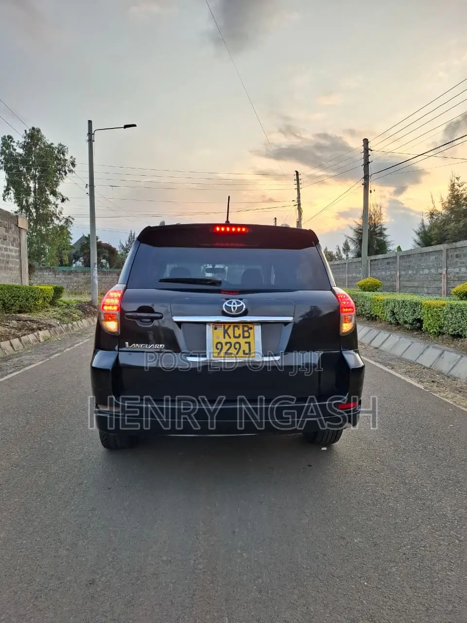 Toyota Vanguard 2007 Black